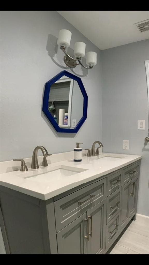 Room For Rent (Furnished)