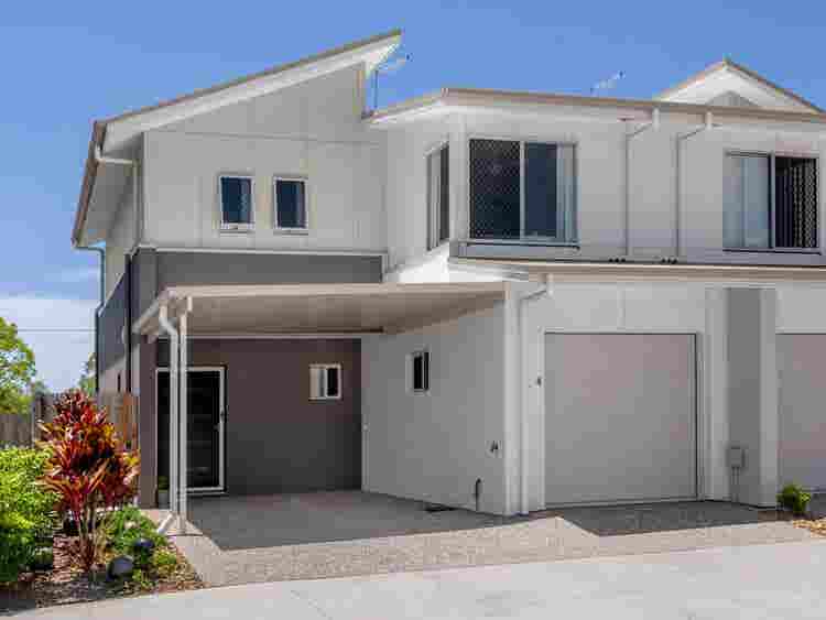 Townhouse to share in Nudgee