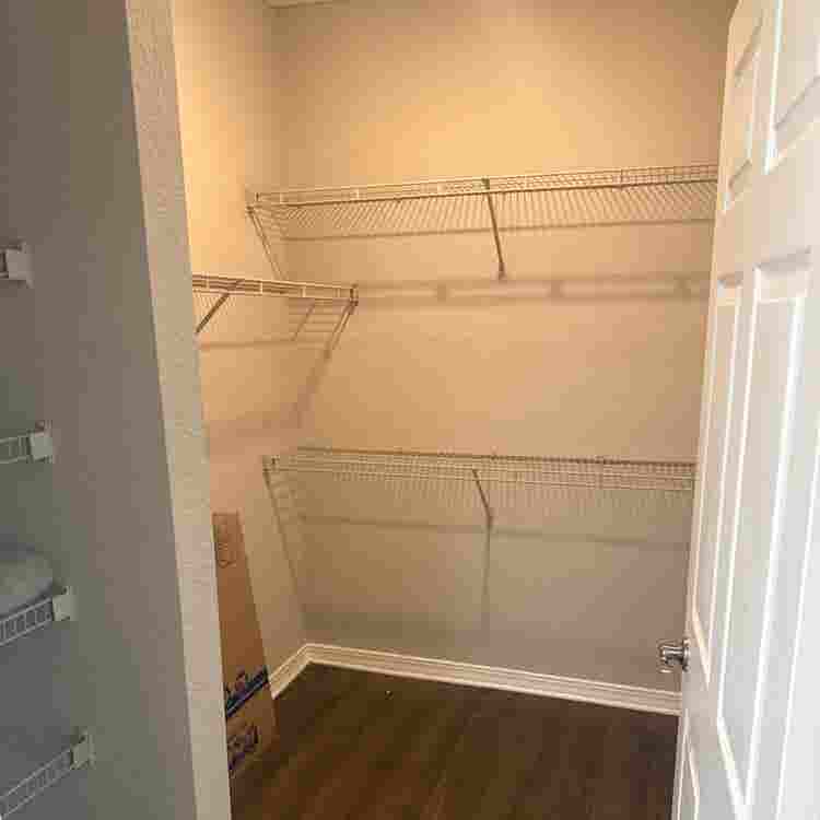 Roommate needed now!!