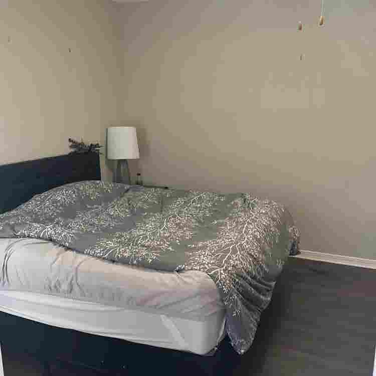 Roommate needed now!!