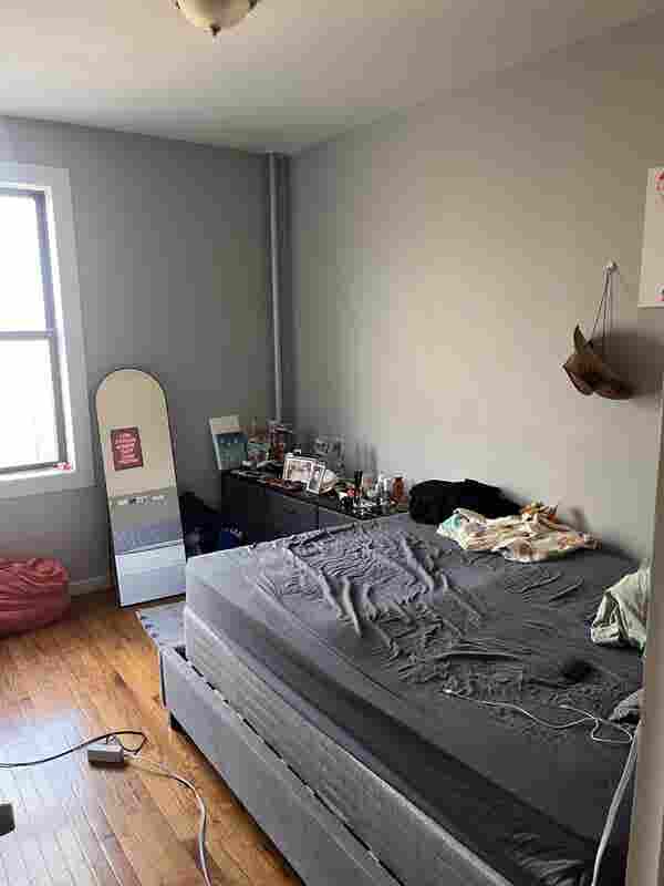 Room For Rent Belmont Bronx