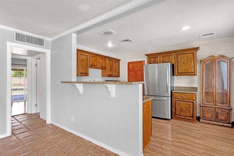 3 BEDROOM PLUS STUDIO IN TEMPE, AZ