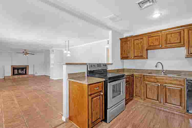 3 BEDROOM PLUS STUDIO IN TEMPE, AZ