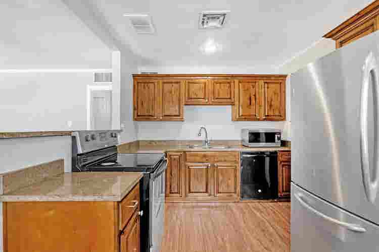 3 BEDROOM PLUS STUDIO IN TEMPE, AZ