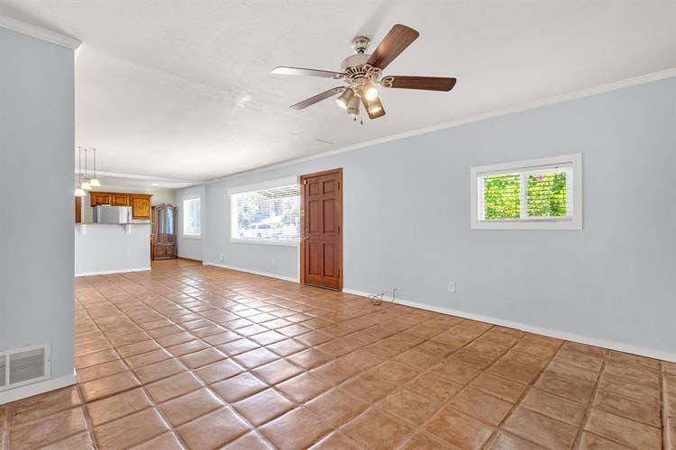 3 BEDROOM PLUS STUDIO IN TEMPE, AZ