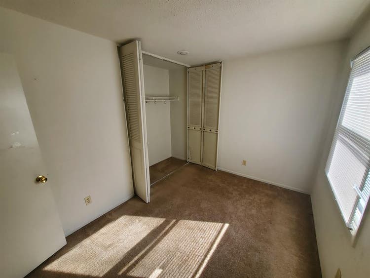 Room for rent th and Metcalf