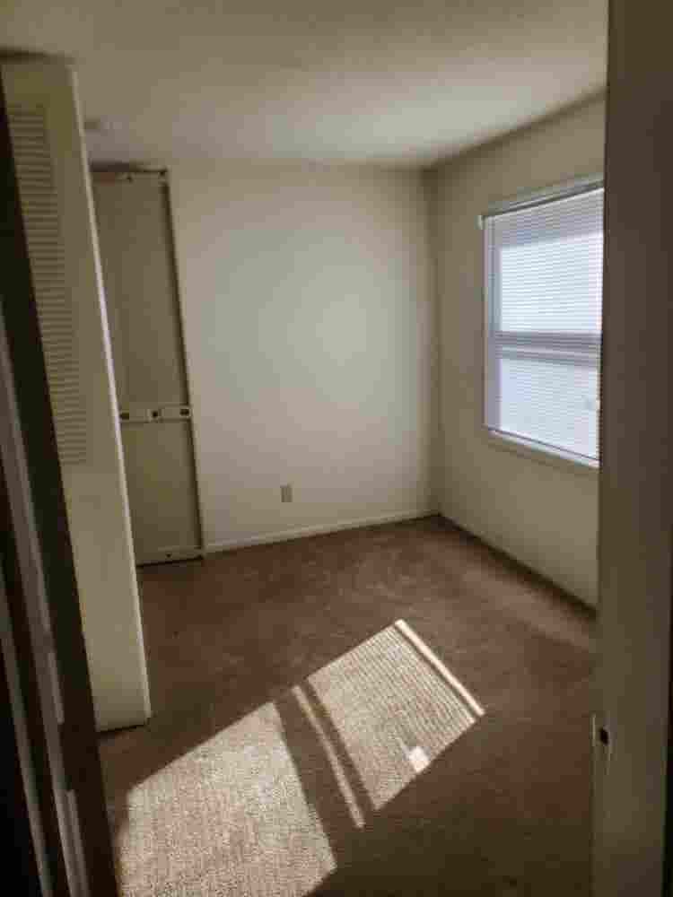 Room for rent th and Metcalf