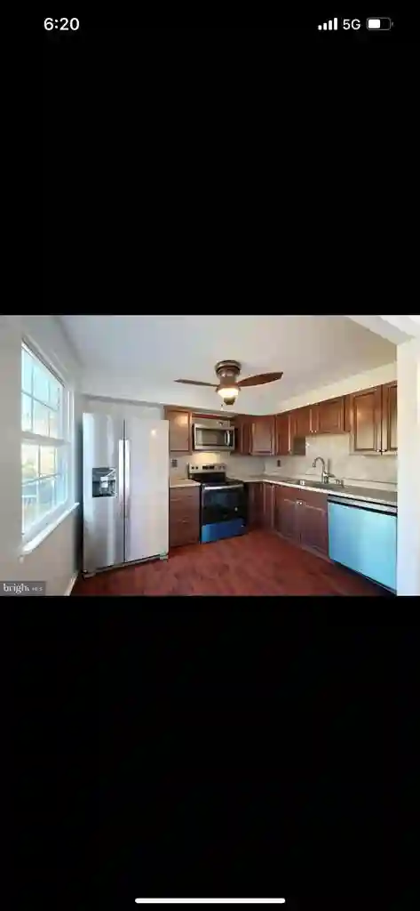 Looking for a Roomate