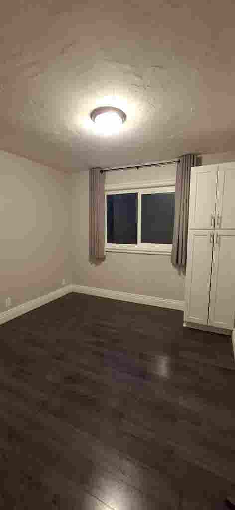 One Bedroom and Shared Bathroom