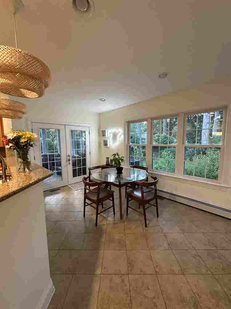 Waterfront home (room for rent)