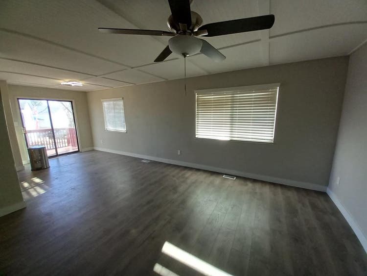 ROOM FOR RENT NO DEPOSIT OR CREDIT