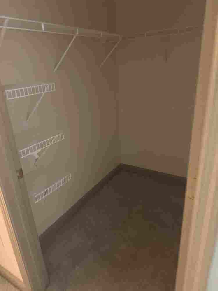 Private room/w bath