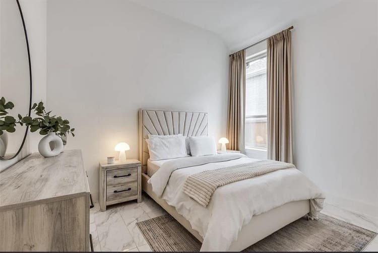 FURNISHED ROOM $