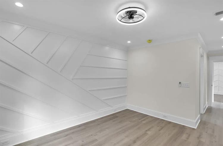 3 minutes to Downtown-Room in Home!