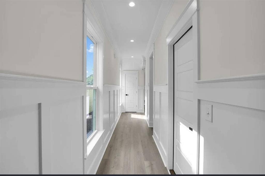 3 minutes to Downtown-Room in Home!