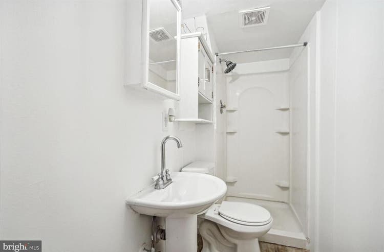 3 rooms for rent