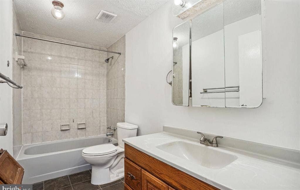 3 rooms for rent