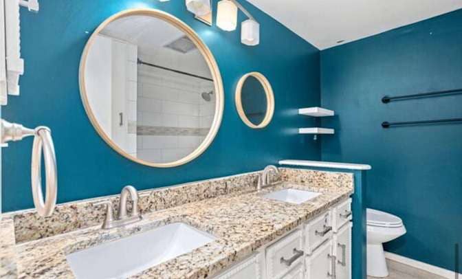 MasterRoom with private bathroom