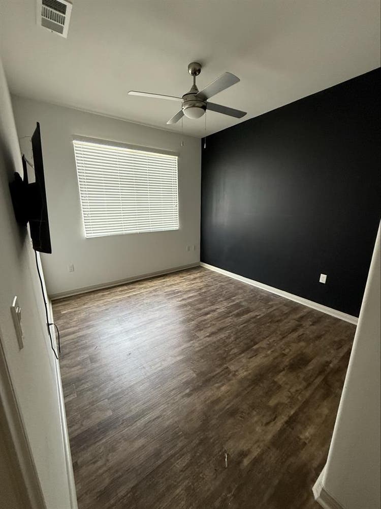 Luxury Private bth for rent