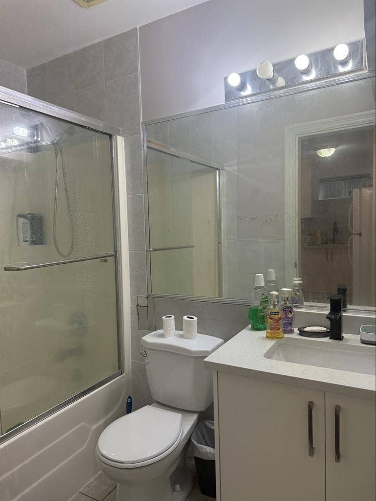 1 Furnished Bedroom in 2BedR Suite
