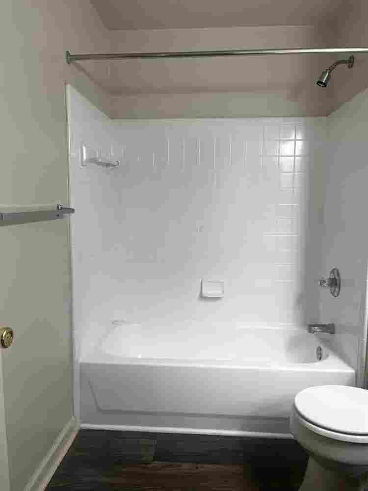 ROOM 4 RENT