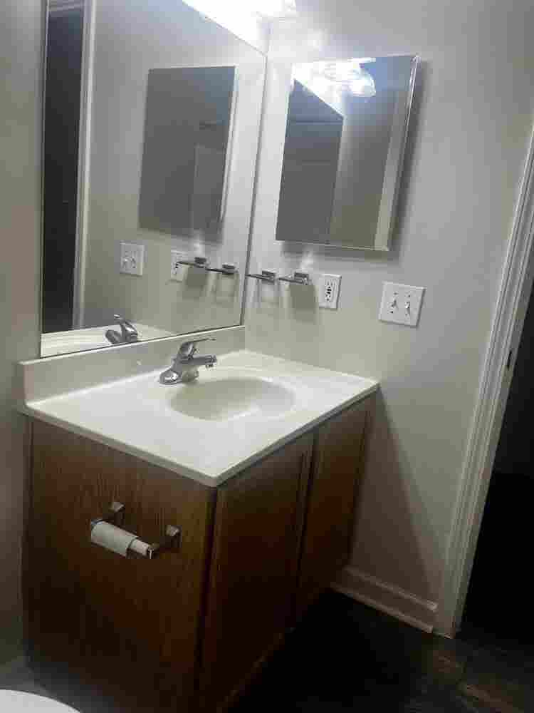 ROOM 4 RENT