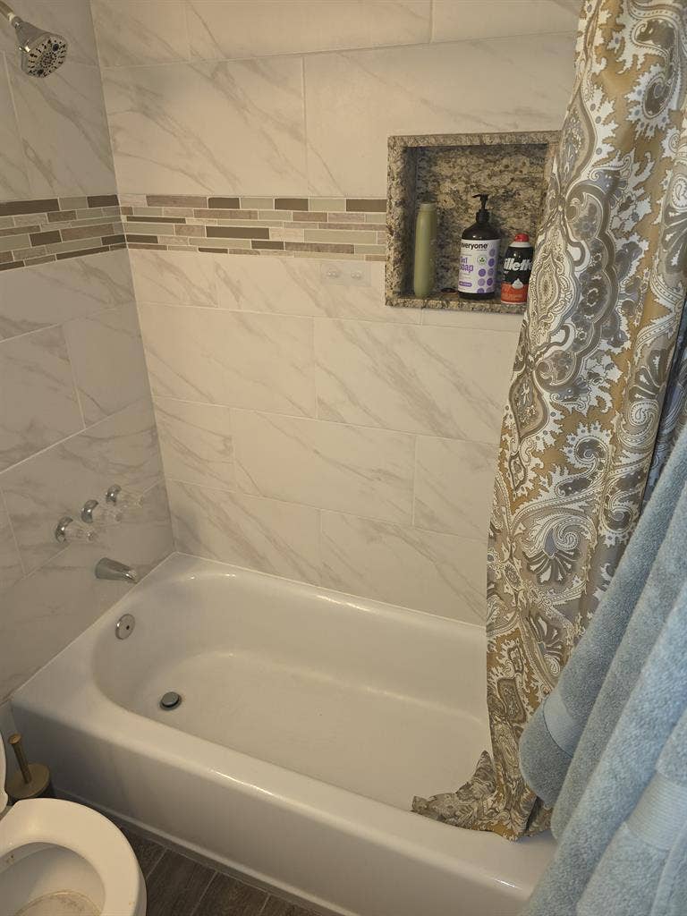 Unfurnished w/bath, util. included