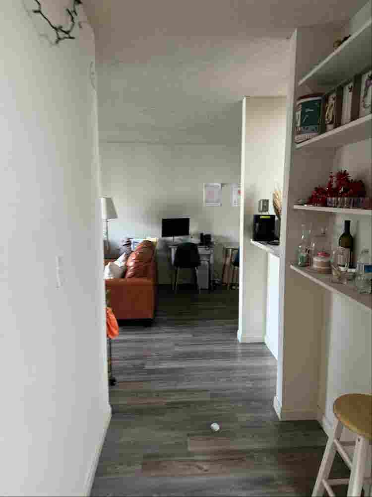 ROOMMATE NEEDED IN INGLEWOOD