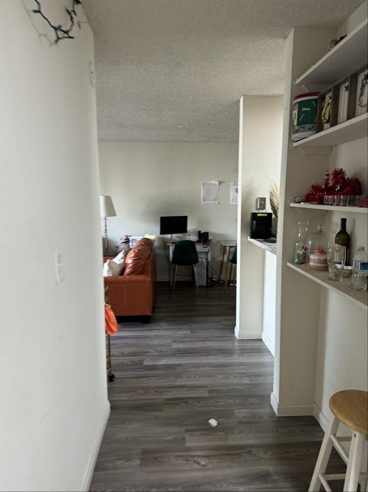 ROOMMATE NEEDED IN INGLEWOOD