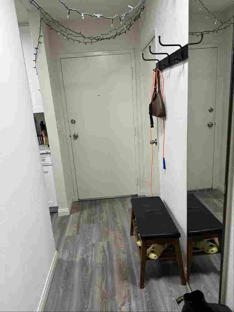 ROOMMATE NEEDED IN INGLEWOOD