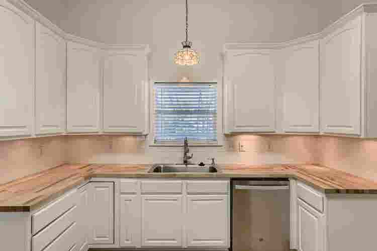 4 BR in San Antonio