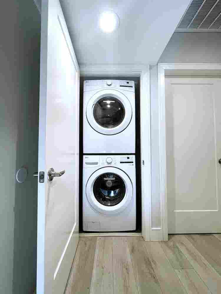 Private Rm/Ensuite Ba - Coliving