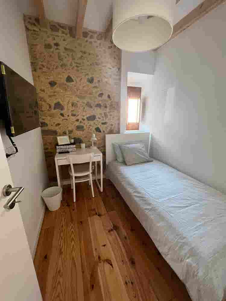 2 BR Apartment renovated furnished