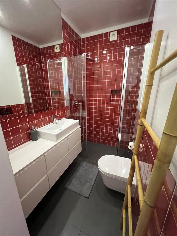 2 BR Apartment renovated furnished