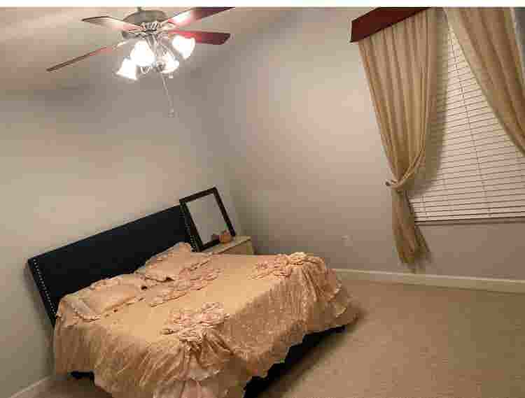 Rooms for rent