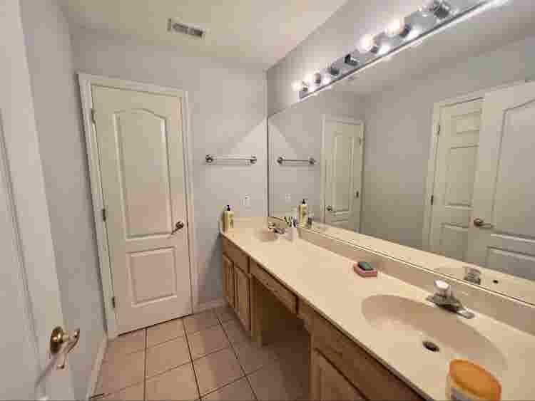 Rooms for rent