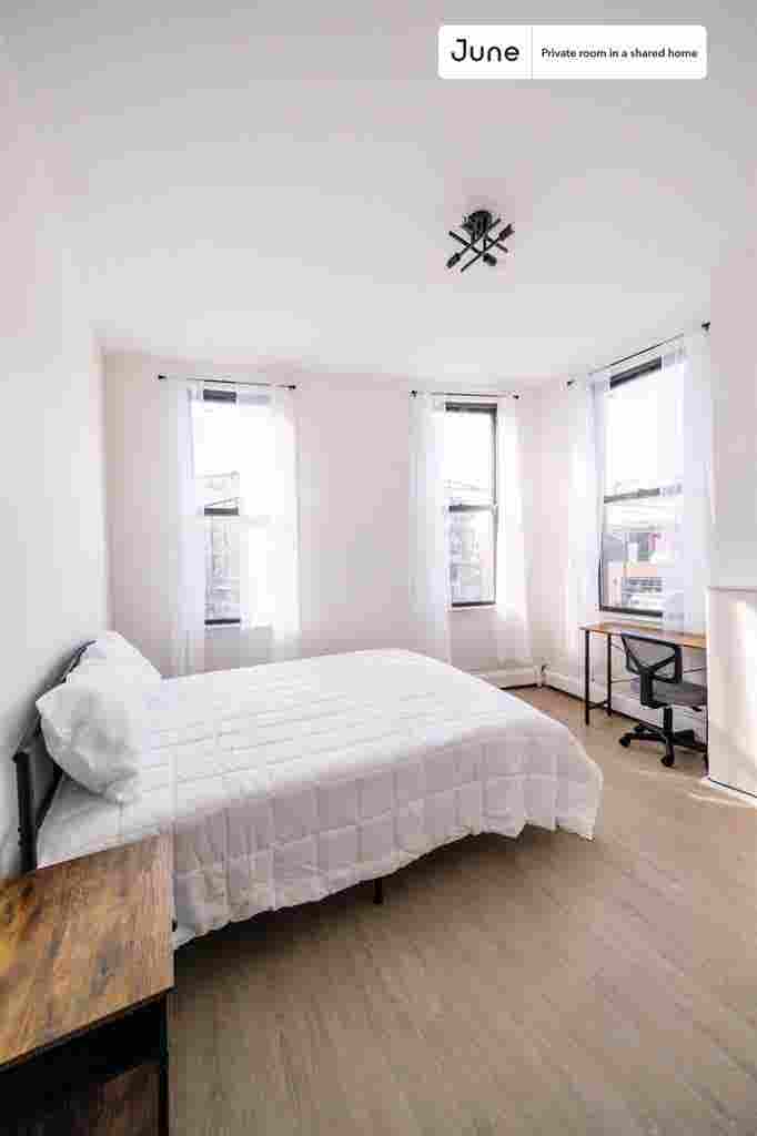 2 BR in New York City
