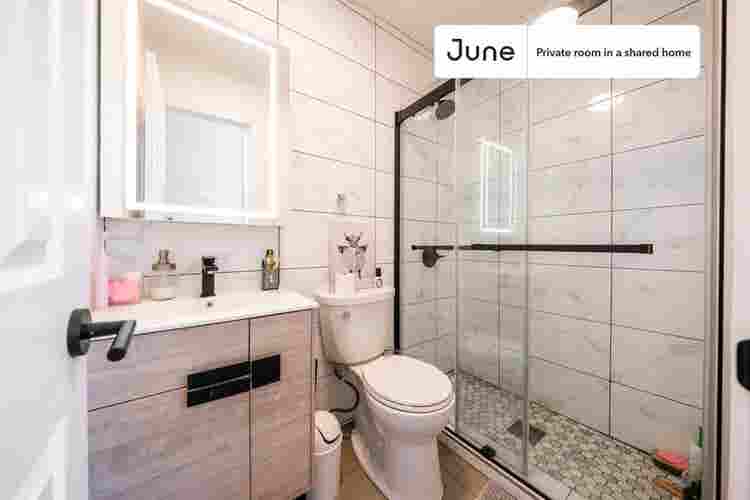 2 BR in New York City