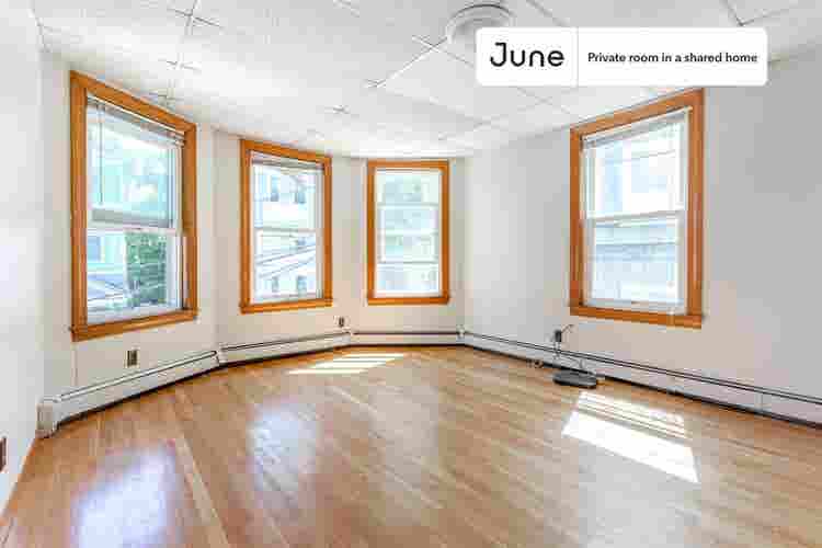 5 BR in Boston