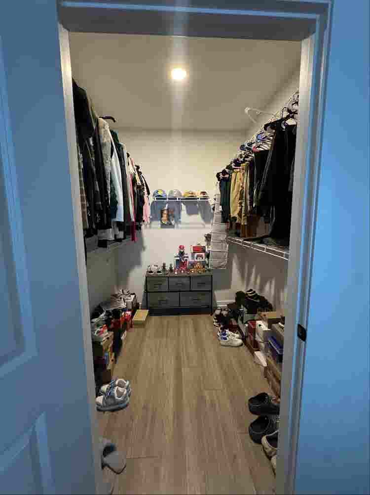 Master room for rent