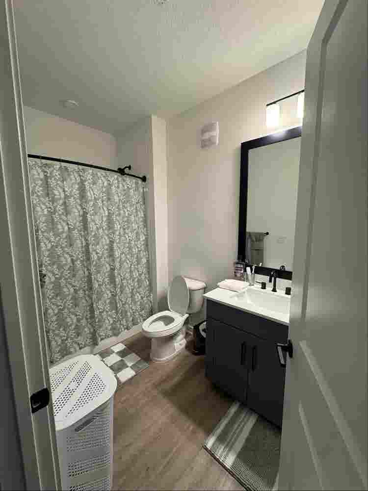 Master room for rent