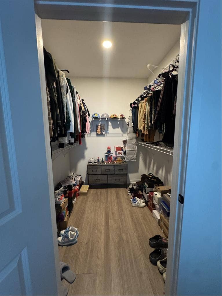 Master room for rent