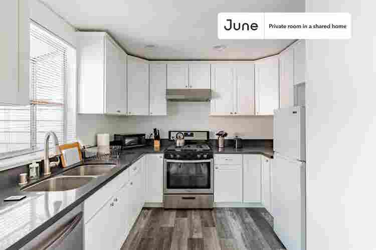 3 BR in Los Angeles