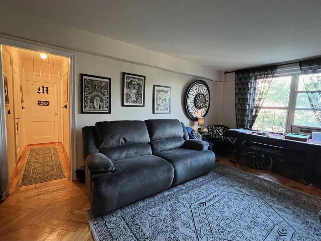 Cozy and Spacious Room in Bay Ridge