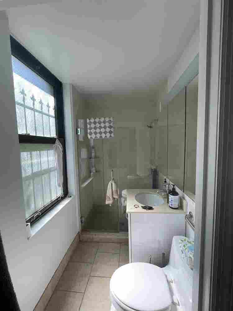 Private Room/Bathroom/Backyard