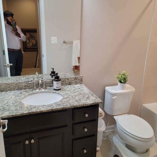 Furniture room with Separate bath