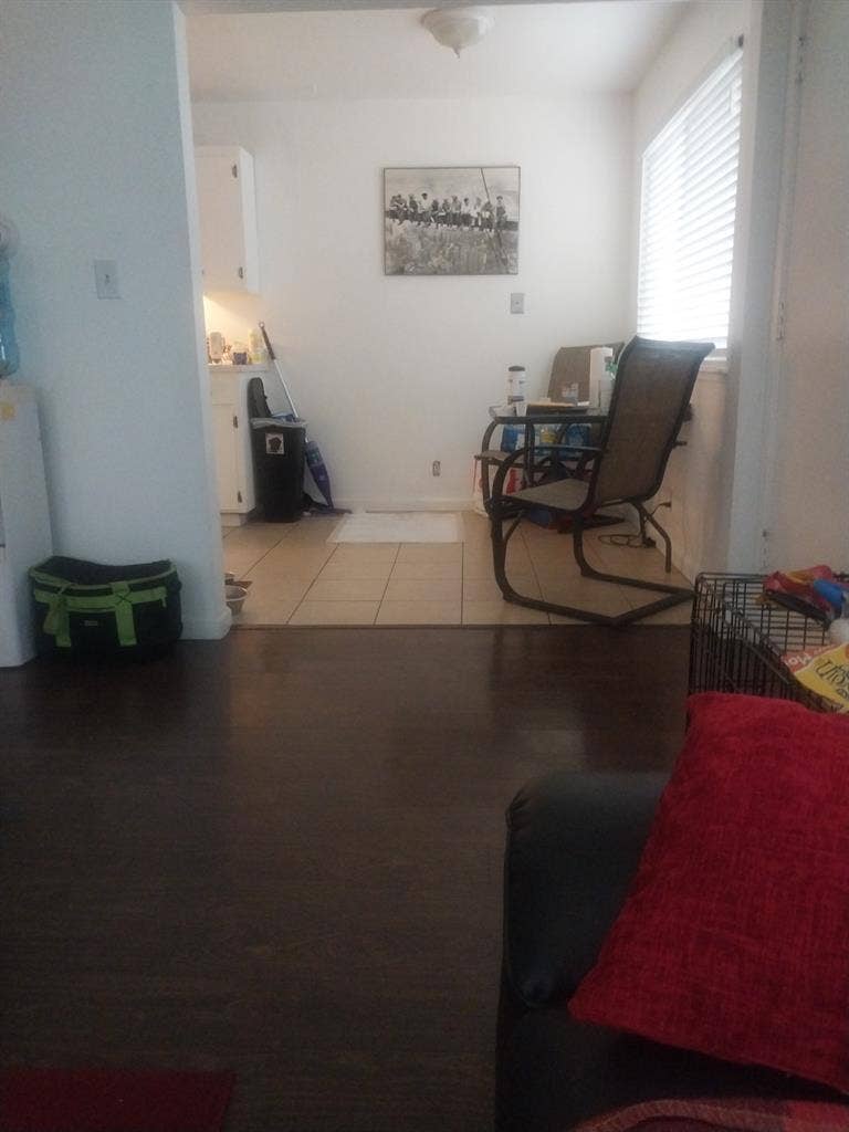 Share roommate rental