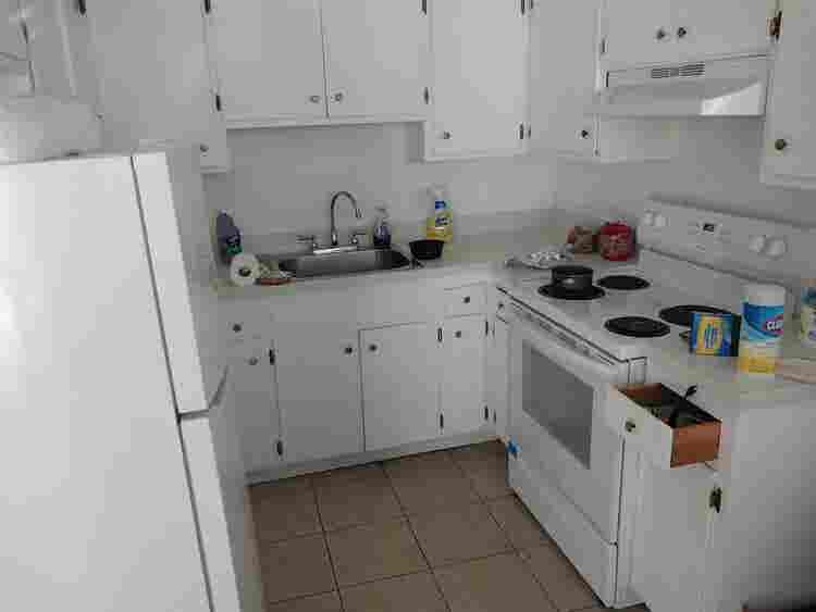 Share roommate rental