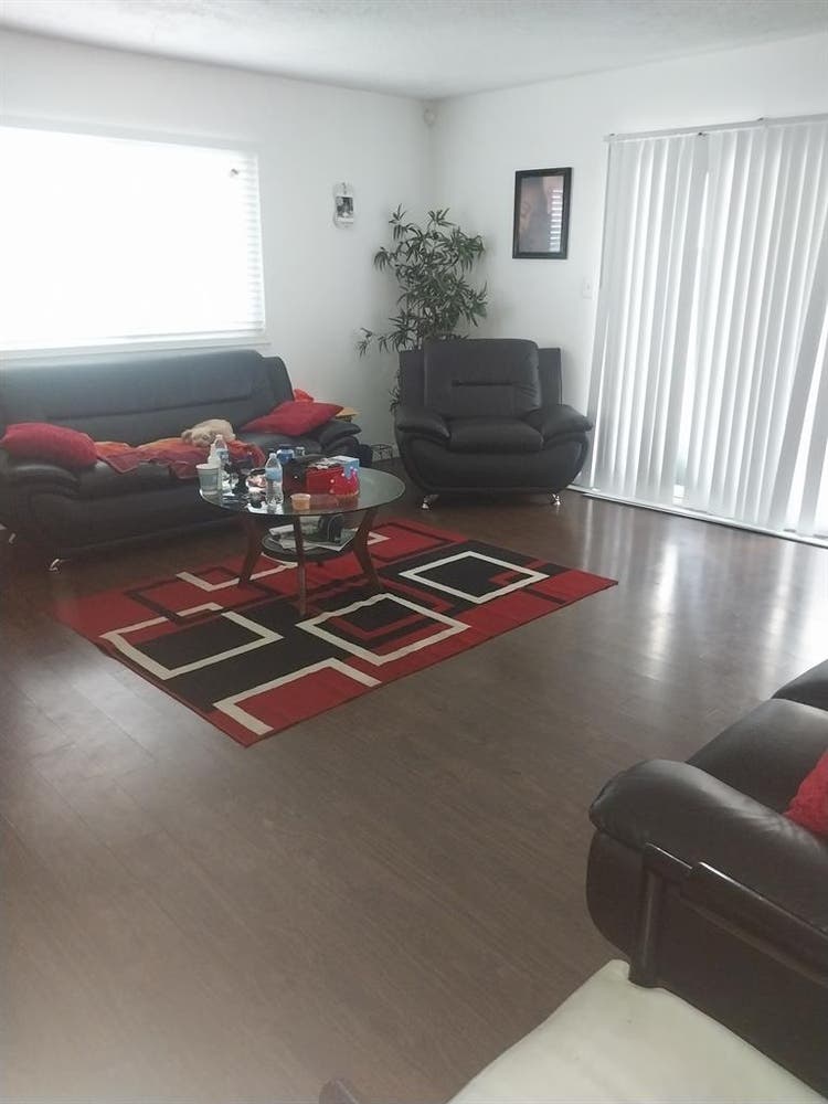Share roommate rental