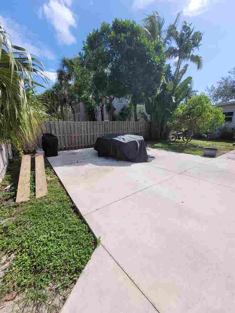 Furnished Large Room for Rent-FLL